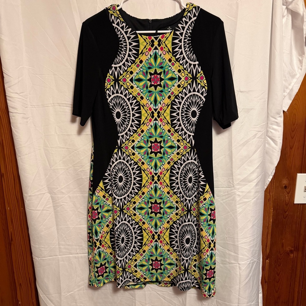 Ronni Nicole Black‎ and Multicolor Geometric Midi Dress
